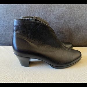 Munro Robyn ankle boot